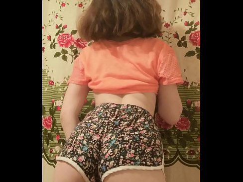 ❤️ Seksual yosh go'dak kamerada uning shortilarini echib tashlamoqda ️ Anal pornoda bizda