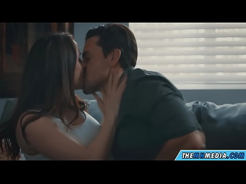 ❤️ Yaxshi ko'krakli ona bilan romantik jinsiy aloqa ️ Anal pornoda bizda