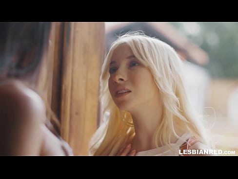 ❤️ Qiz bir necha oydan keyin uyga keladi va o'gay onasining mushukini yeydi ️ Anal pornoda bizda